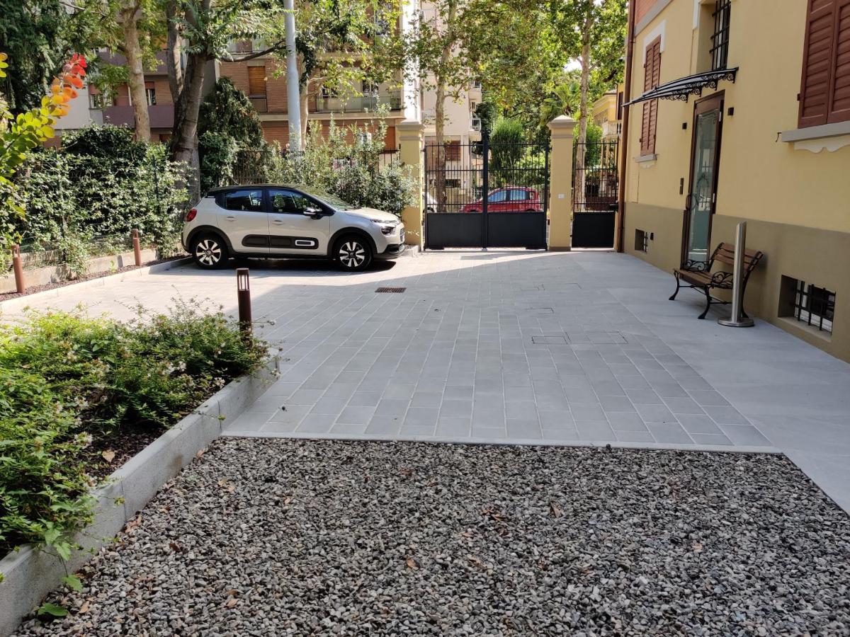 La Bella Modena Centro Hotel Bagian luar foto